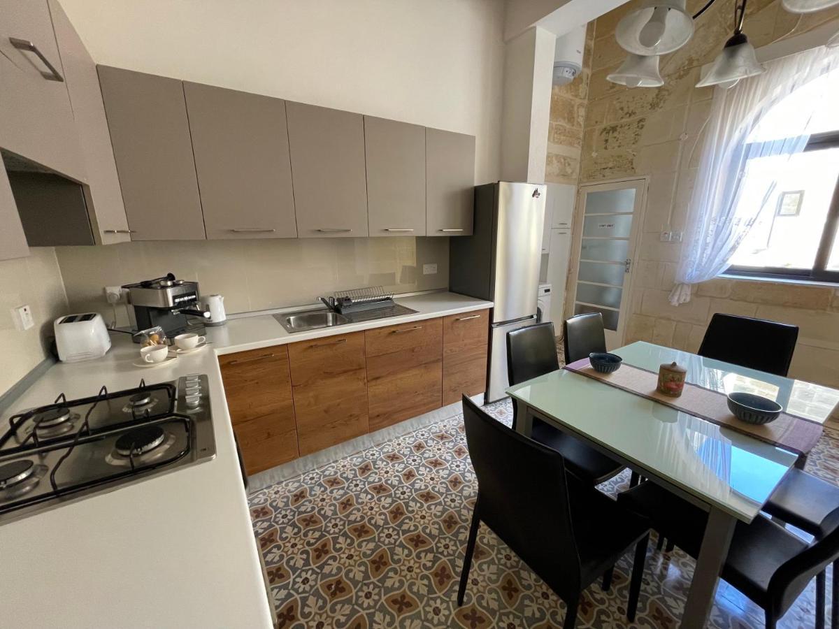 Penelope Townhouse Otel Ghajn il-Kbira  Dış mekan fotoğraf