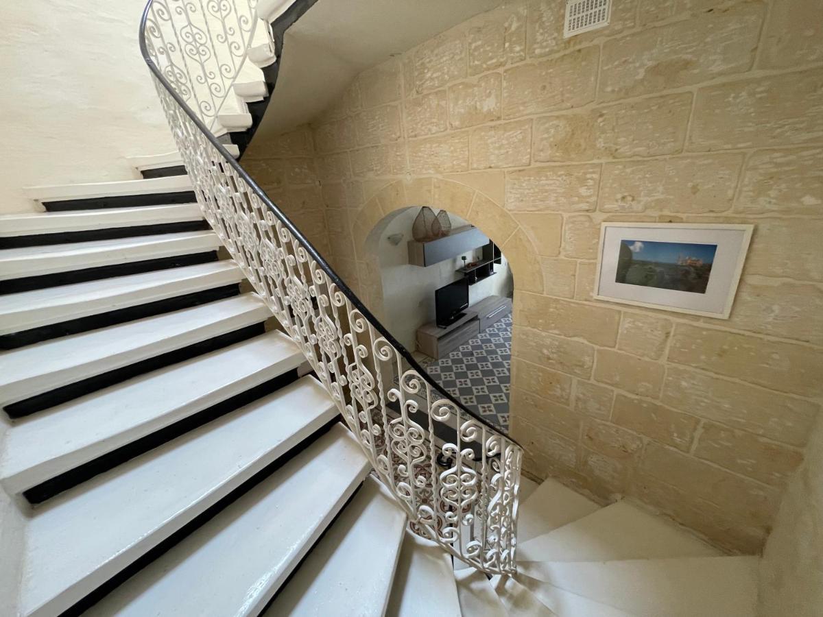 Penelope Townhouse Otel Ghajn il-Kbira  Dış mekan fotoğraf