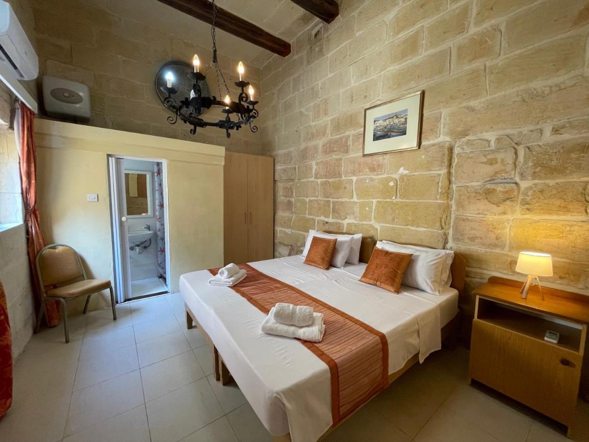 Penelope Townhouse Otel Ghajn il-Kbira  Dış mekan fotoğraf