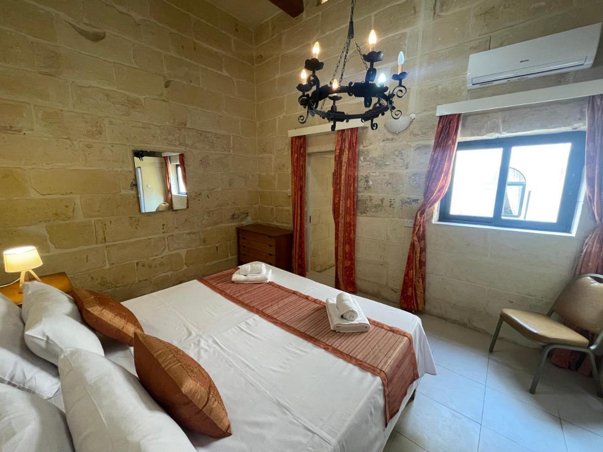 Penelope Townhouse Otel Ghajn il-Kbira  Dış mekan fotoğraf
