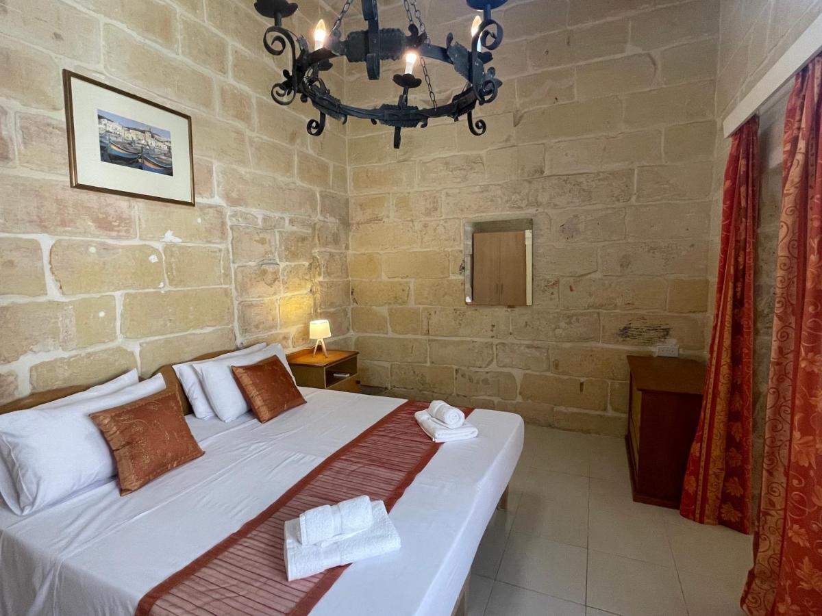 Penelope Townhouse Otel Ghajn il-Kbira  Dış mekan fotoğraf