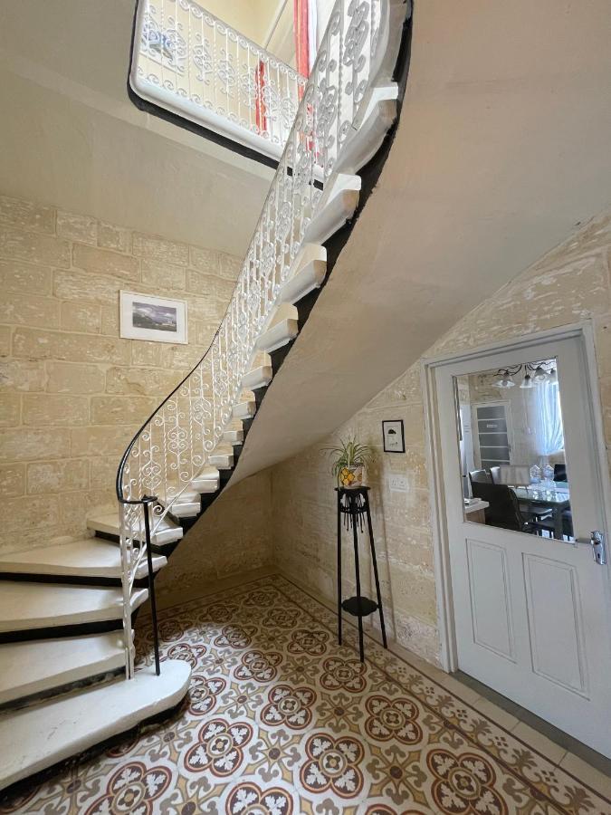 Penelope Townhouse Otel Ghajn il-Kbira  Dış mekan fotoğraf