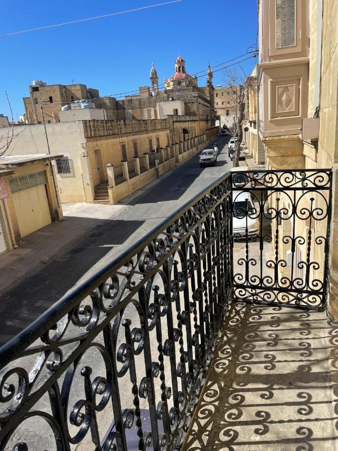 Penelope Townhouse Otel Ghajn il-Kbira  Dış mekan fotoğraf